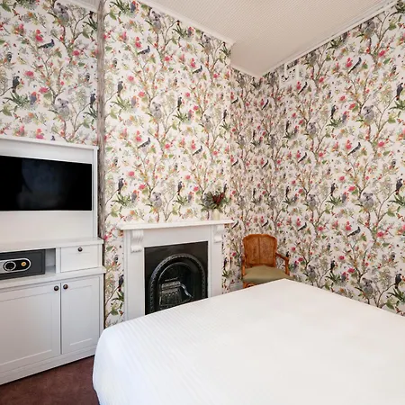 The Russell Boutique Hotel Sydney Exterior photo